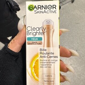 Garnier SkinActive Clearly Brighter Eye Roller - tinted - discontinued